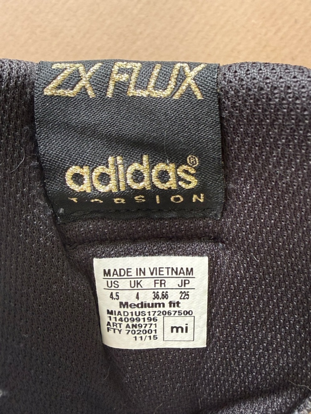 Adidas ZX Flux Star Wars Gold Detail Sneakers Youth 4.5Y Women 7 - Picture 15 of 15